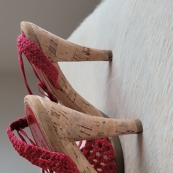 COLE HAAN Lyris Red Macrame Woven Sandal Rope Open Toe Ankle Wrap Cork Heel - Picture 2 of 8